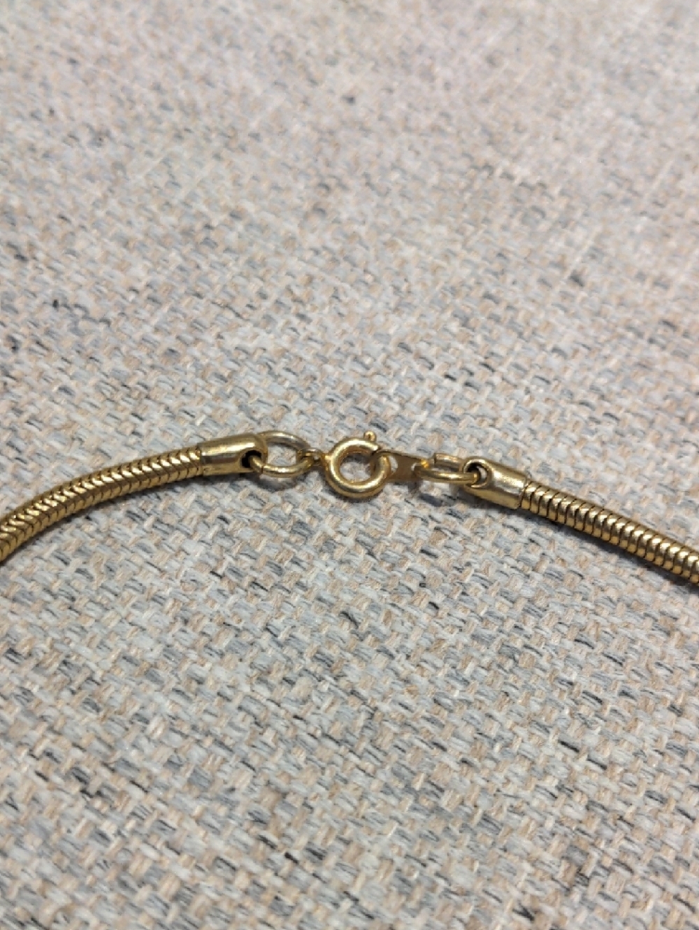 Vintage Artistic Brass Tone Sunburst Pendant Necklace  3" Diameter With Chain - Picture 6 of 8